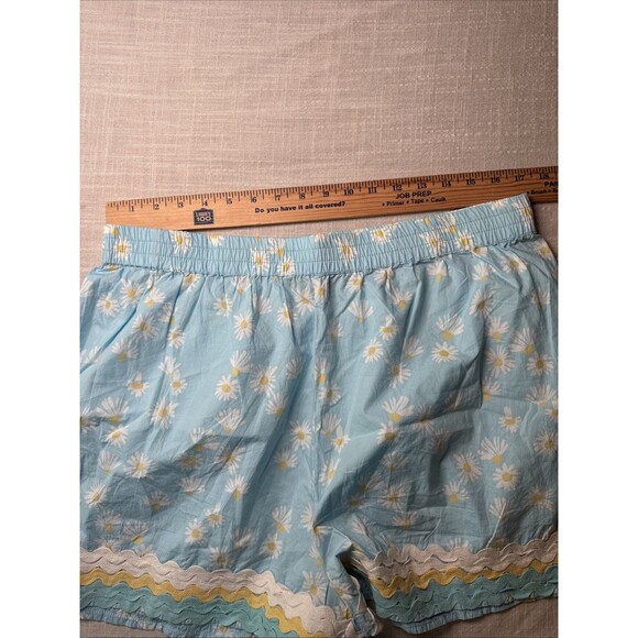 Simply Southern Blue Shorts with‎ White Flowers Ricrac Women's Sz XL -  NEW - Picture 9 of 14